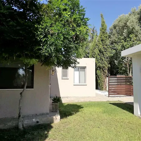 Golden Sun Villa *